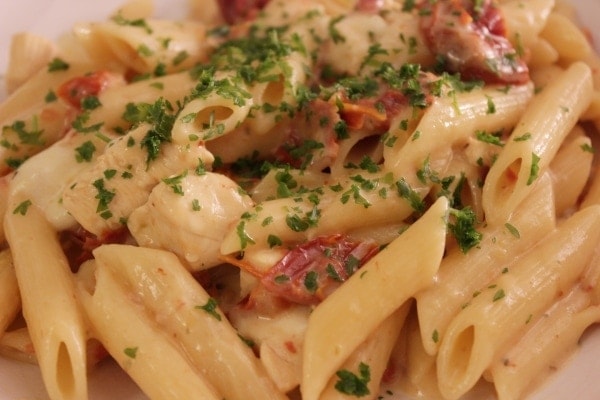 Line-kocht_One-Pot-Pasta-mit-getrockneten-Tomaten - 03