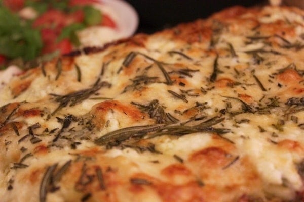 Line-backt_Focaccia-mit-zweierlei-Topping - 03