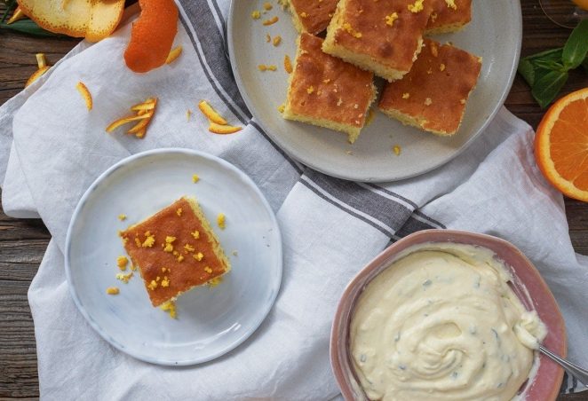 Saftiger Orangenkuchen mit Minz-Mascarpone-Creme | Was is hier ...