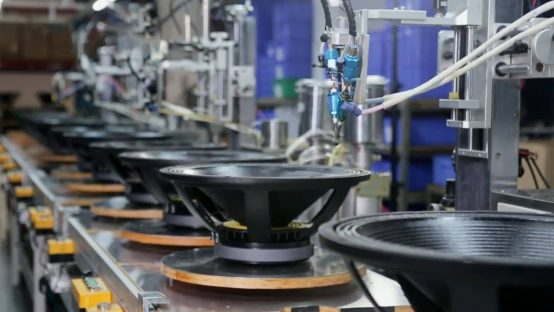 Wie Lautsprecher hergestellt werden Was is hier eigentlich los