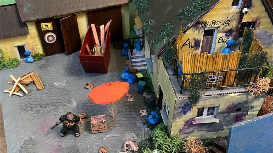 Dem Drachenlord seine Drachenschanze als Miniaturmodell | Gadgets, WTF | Was is hier eigentlich los?