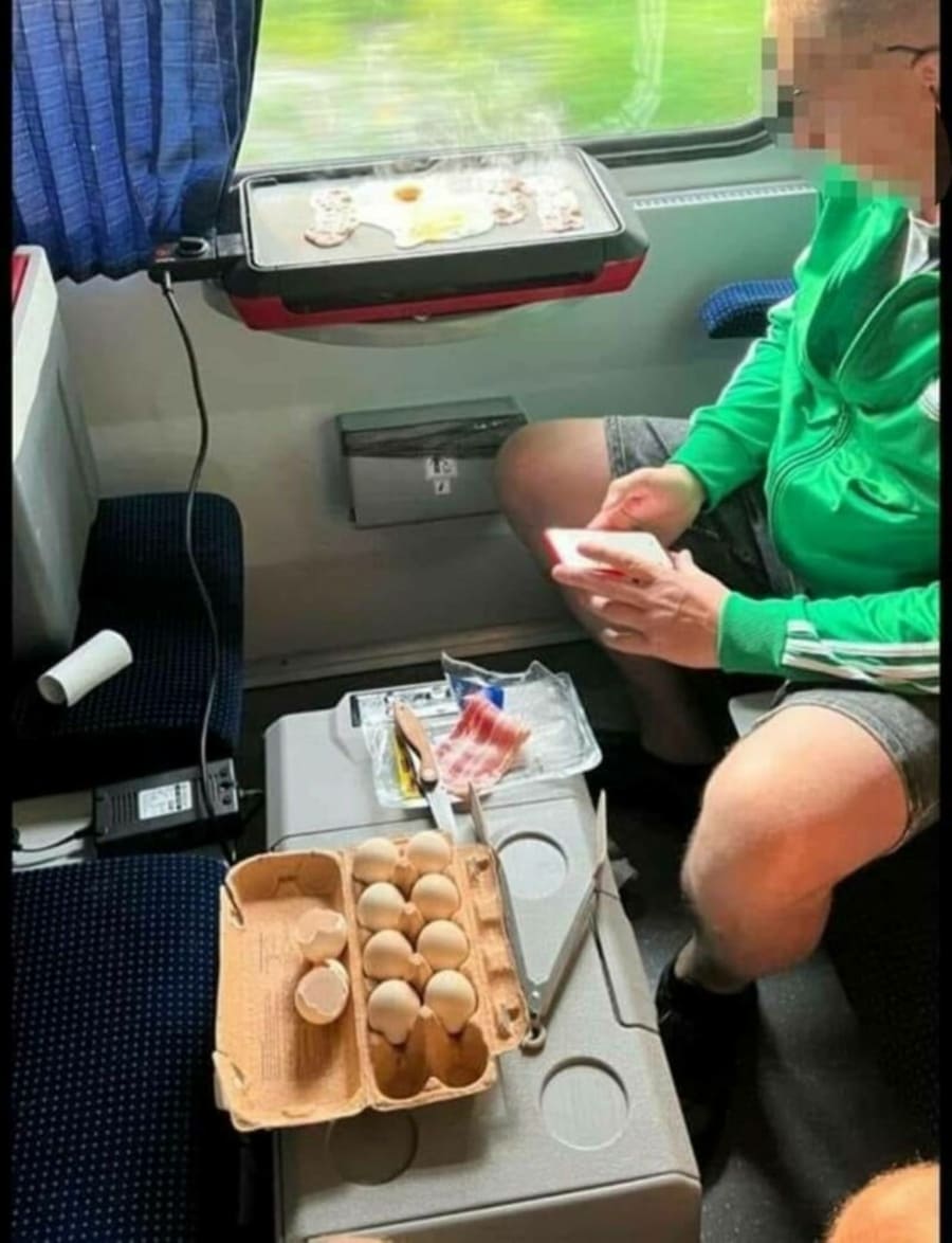 Anf&auml;nger, wer sich &uuml;ber ein gekochtes Ei im Zug beschwert | Lustiges | Was is hier eigentlich los?