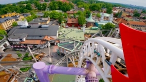 Eine Achterbahn, die r&uuml;ckw&auml;rts, vorw&auml;rts und &uuml;ber Kopf f&auml;hrt | Travel | Was is hier eigentlich los?