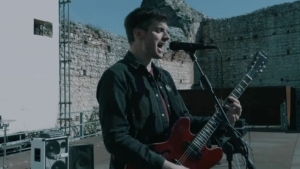 Real Illusion - Shattered Dreams | Musik | Was is hier eigentlich los?