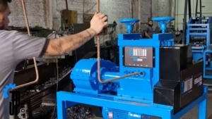 Eine Maschine, die Bewehrungsst&auml;be wieder gerade biegt | Gadgets | Was is hier eigentlich los?