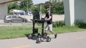 Nur ein fahrender Schreibtisch | Gadgets | Was is hier eigentlich los?