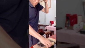 Wie synthetische Haare hergestellt werden | Handwerk, Was gelernt | Was is hier eigentlich los?