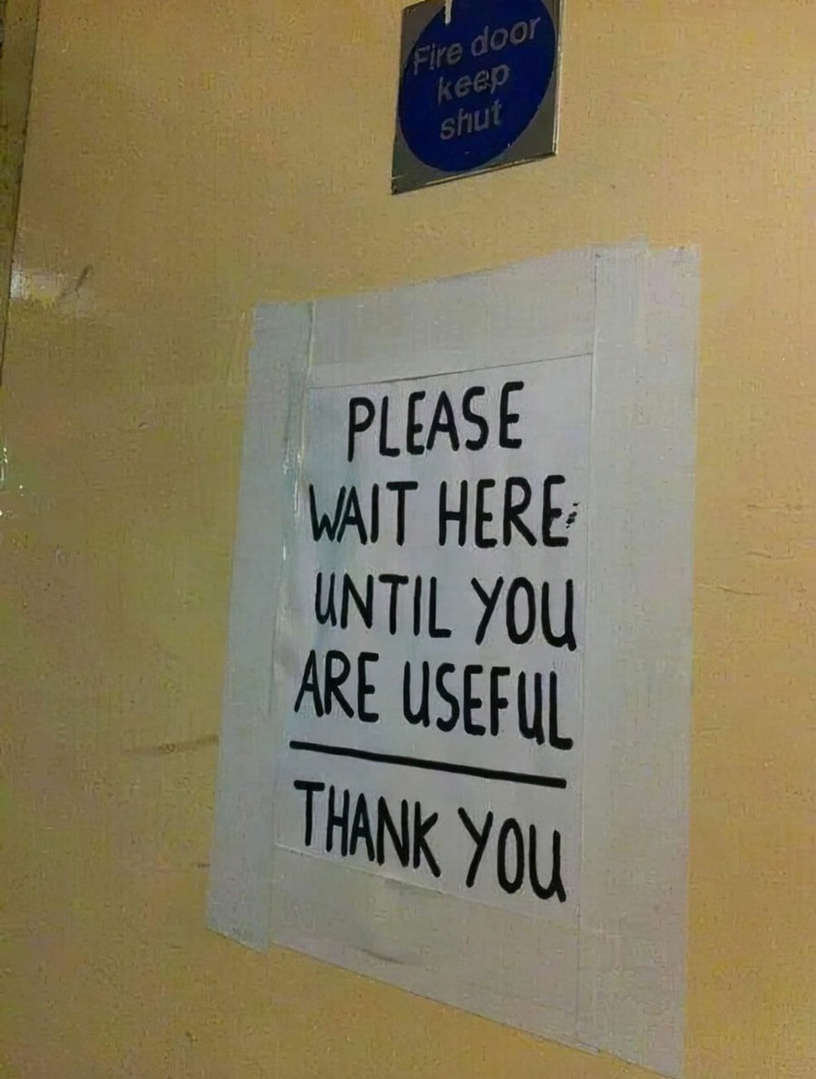 Manch einer wartet heute noch | Lustiges | Was is hier eigentlich los?