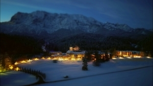 Nur ein klassischer Wintertag im Schloss Elmau | Travel | Was is hier eigentlich los?
