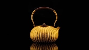 Eine goldene Teekanne von Hand gefertigt | Handwerk | Was is hier eigentlich los?