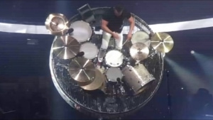 Abgedrehtes Schlagzeugspiel &ndash; Im wahrsten Sinne des Wortes | Musik | Was is hier eigentlich los?