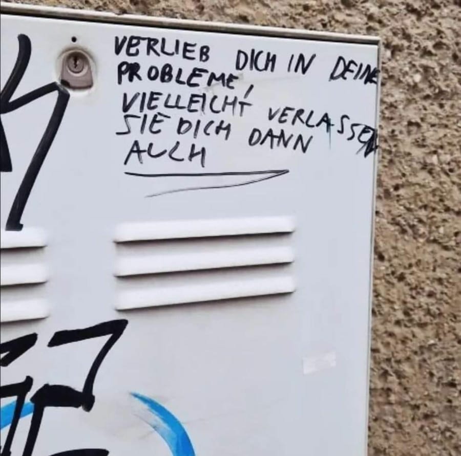 Sich einfach mal in seine Probleme verlieben | Lustiges | Was is hier eigentlich los?