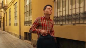 Catch the Chameleon &ndash; Dmitry Volnys gro&szlig;artige Video&uuml;berg&auml;nge | Awesome | Was is hier eigentlich los?