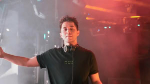 VIZE - Heaven | Musik | Was is hier eigentlich los?