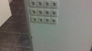 Endlich mal ausreichend viele Steckdosen | Lustiges | Was is hier eigentlich los?