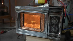 Eine Mikrowelle, die 20-mal mehr Power hat | Gadgets | Was is hier eigentlich los?