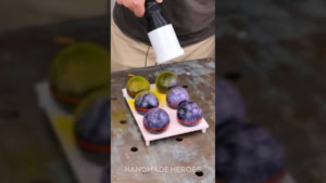 Wie man aus alten Reifen Tennisb&auml;lle herstellen kann | Handwerk | Was is hier eigentlich los?