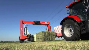 Nur eine Heuballeneinpackmaschine bei der Arbeit | Gadgets | Was is hier eigentlich los?
