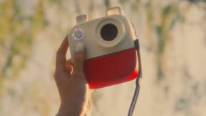 Eine Kamera, die mittels KI Gedichte erstellt | Gadgets | Was is hier eigentlich los?